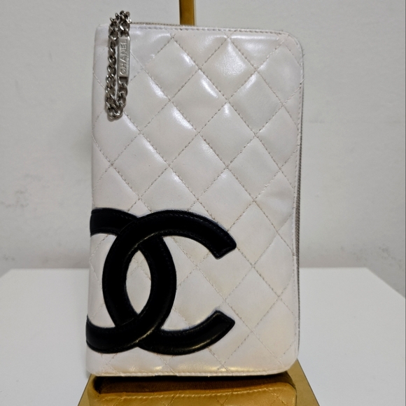 Chanel Cambon Zippy Wallet White - Picture 1 of 8